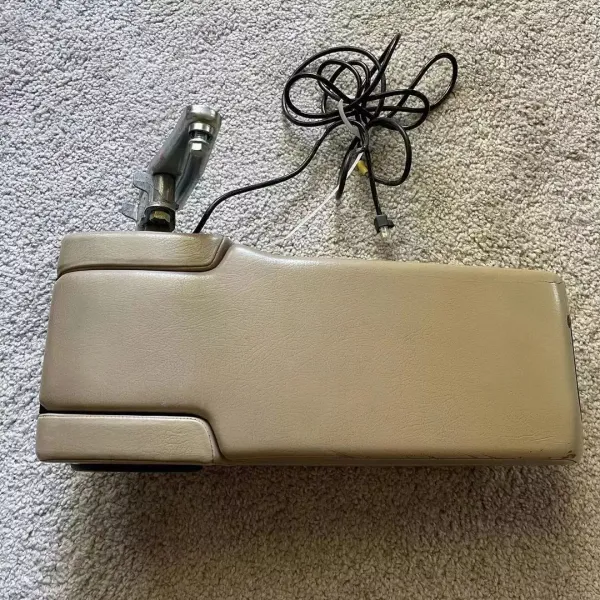 Amrest and telephone W124