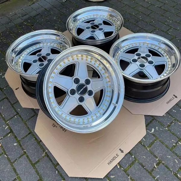 Custom wheels AMG Penta design