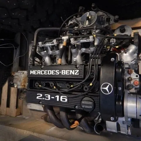 M102.983 2.3 16V Cosworth engine