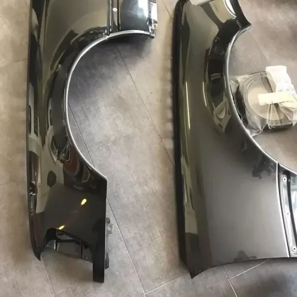 Mercedes Benz fenders