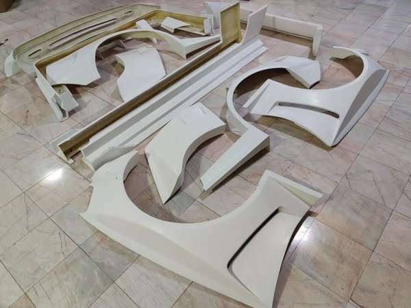 Mercedes-Benz W124 KBD Widebody Kit