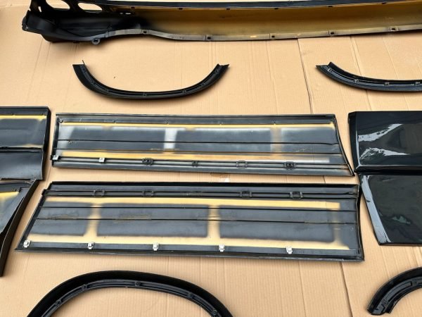 Mercedes-Benz W201 2.3-16v Cosworth Body Kit